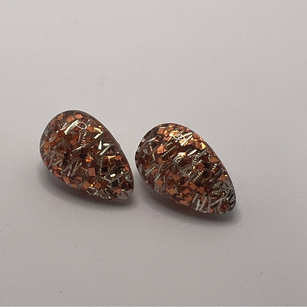 Vintage Lucite Gold Fleck Teardrop Clip-On Mid Century Earrings